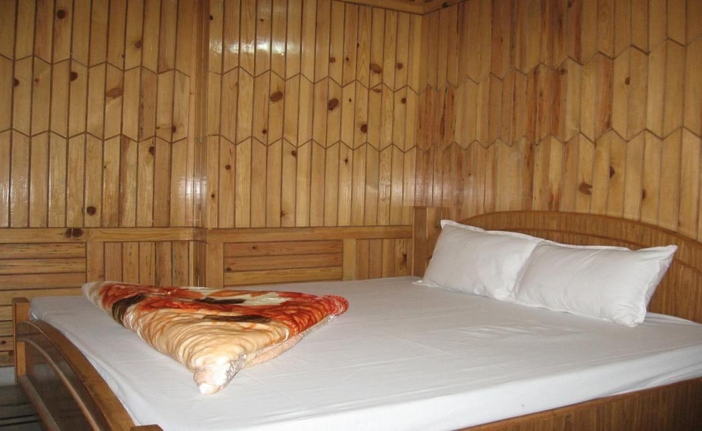 ناينيتال Hotel Arsh International الغرفة الصورة
