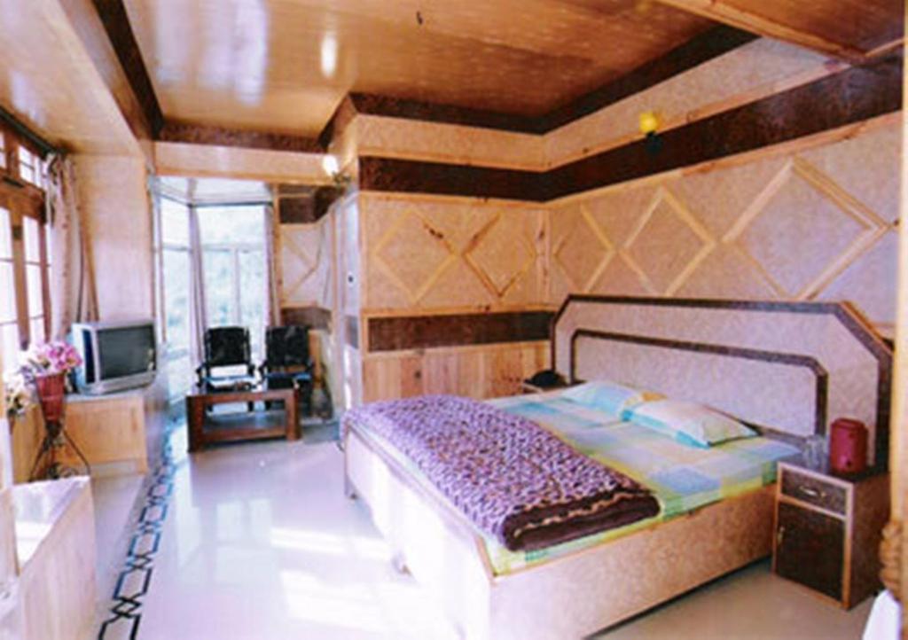 ناينيتال Hotel Arsh International الغرفة الصورة